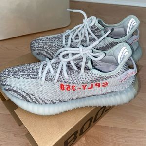 YEEZY BOOST 350 blue tint restock SIZE 6M/ 7.5 FEMALE - Like new. WORN ONCE